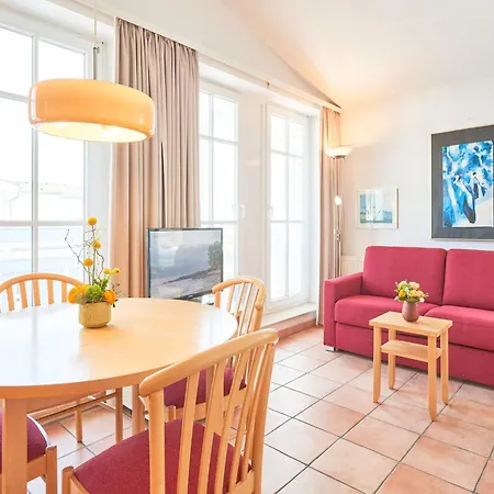 Moderne Im Seepark Mit Balkon * Sellin (Rugen)