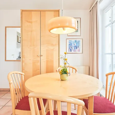 Moderne Im Seepark Mit Balkon *