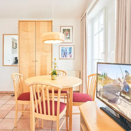 Moderne Im Seepark Mit Balkon Sellin (Rugen)