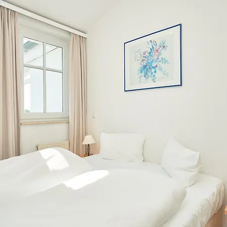 Moderne Im Seepark Mit Balkon Apartment